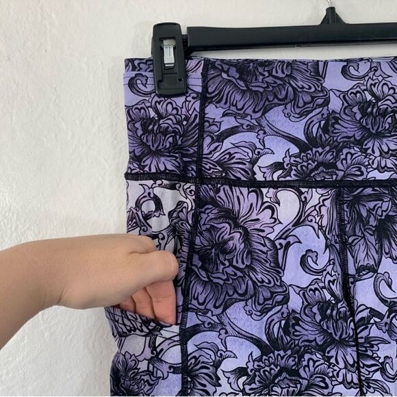 Lululemon Fast & Free Crop Leggings 6 - Picture 8 of 12